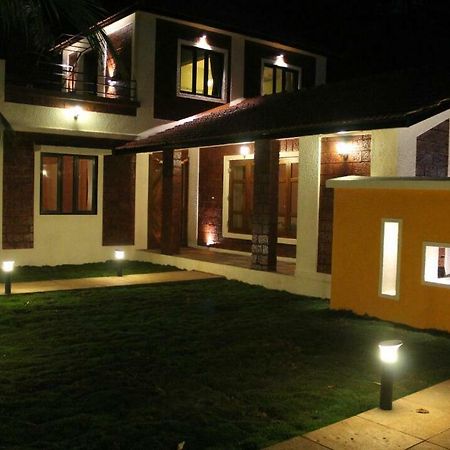 Nivaant Holidays Alibag Hotell Eksteriør bilde