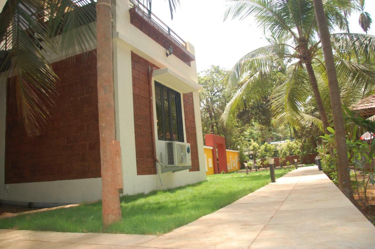 Nivaant Holidays Alibag Hotell Eksteriør bilde